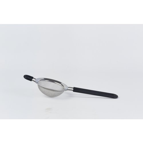 COLADOR  DE ACERO INOXIDABLE  ASA RECUBIERTA DE SILICONA DIAMETRO  8 CM
